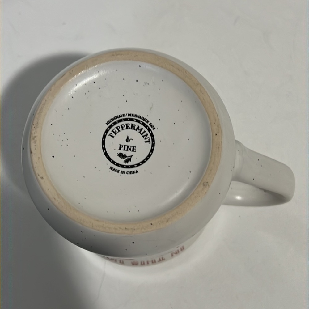 💥3/10 Sale - Peppermint & Pine Gnome Ceramic Holiday Mug - Picture 6 of 7